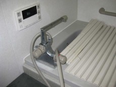 KVK水栓　蛇口交換前　バスルーム
