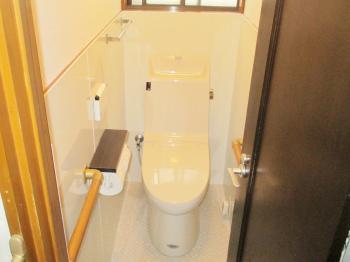 20160101hsama-restroom_toiletreform-after01.jpg