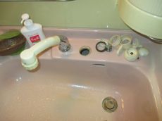 水栓金具　洗面台　水廻り　蛇口交換