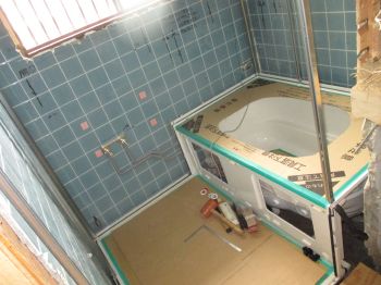 20170118isama-bathroom-under_construction04.JPG