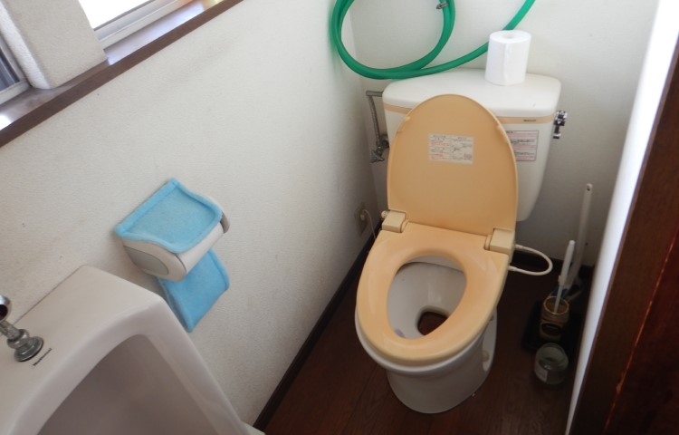 20200818asama-toilet-mae00.jpg