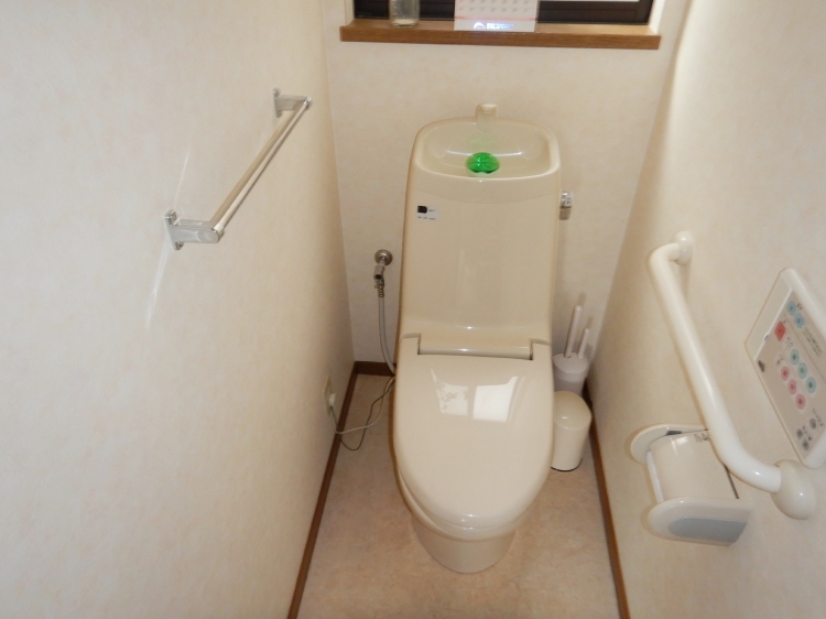 20201009asama-toilet-mae00.jpg