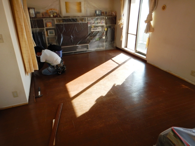 20201016isama-floor-naka00.jpg
