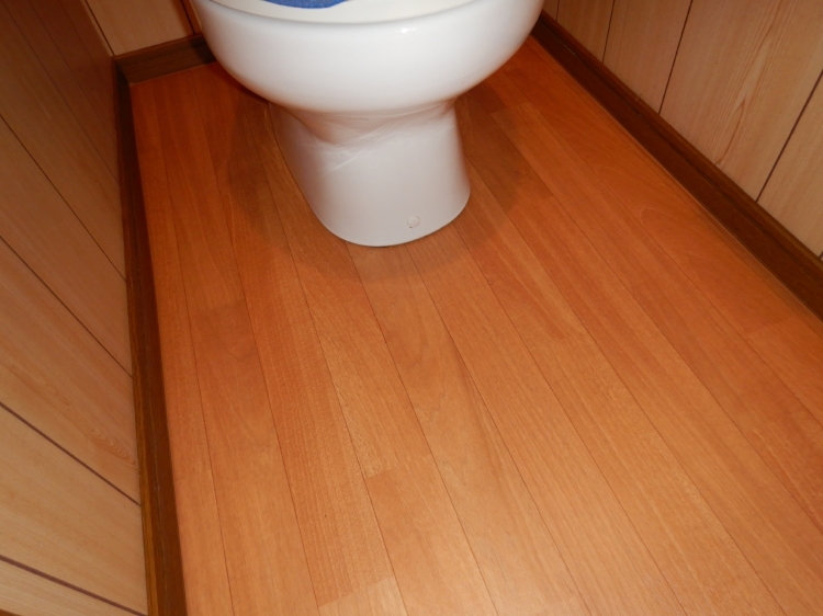堺市東区　K様邸　トイレ床貼り替え工事事例