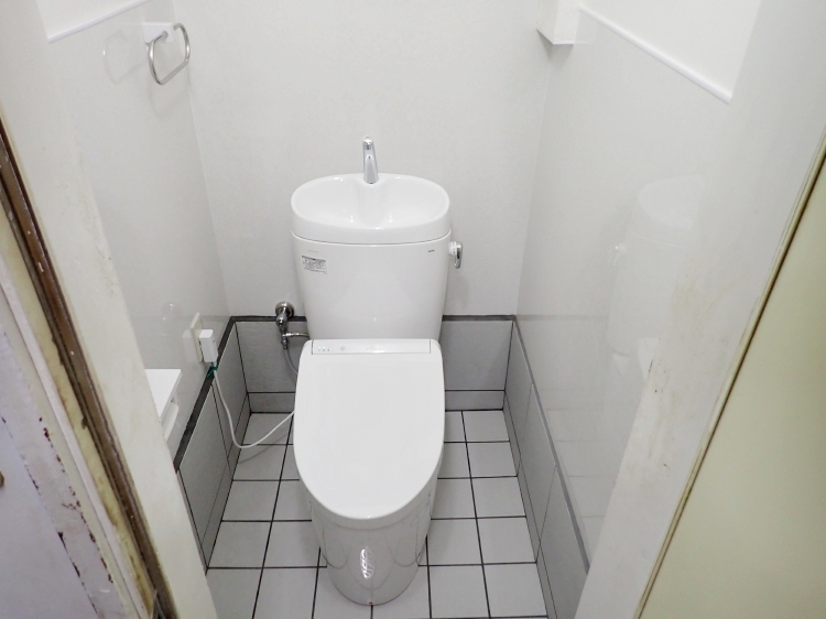 堺市中区　D様邸　和式トイレから洋式トイレへリフォーム工事事例
