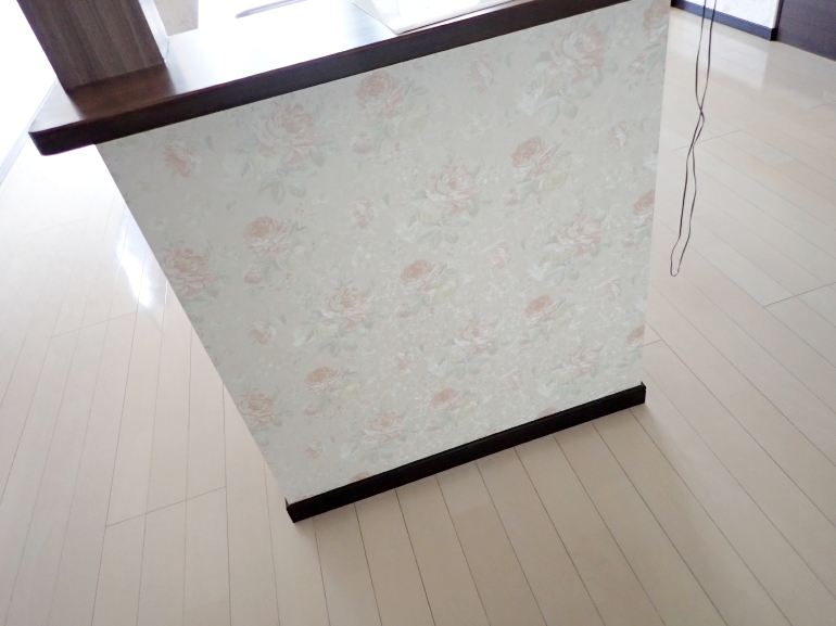 室内にコンパクトな手洗器を