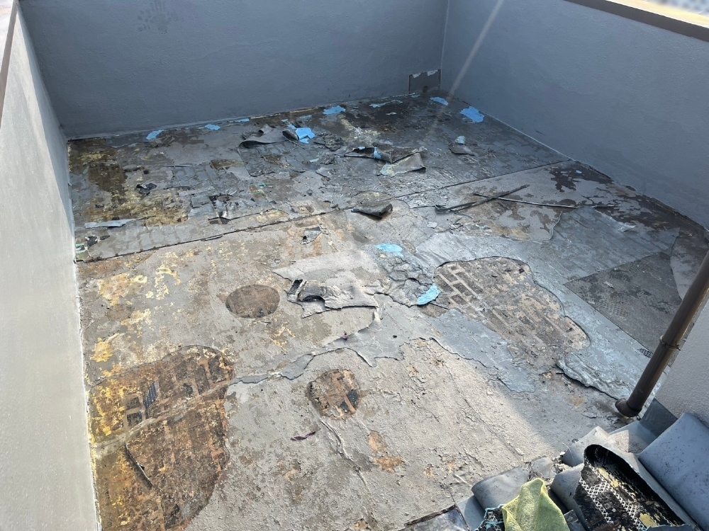 防水悪所部撤去