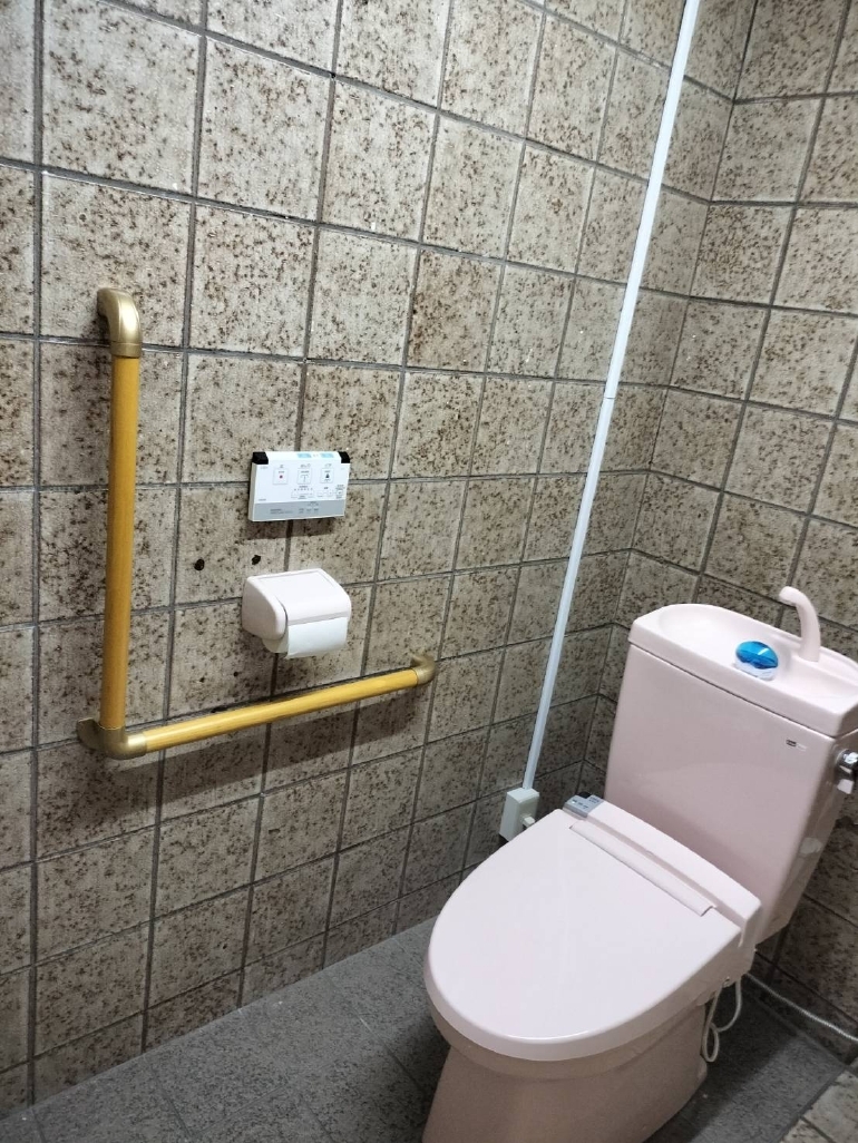 堺市堺区 T様邸 トイレ手すり取付け工事