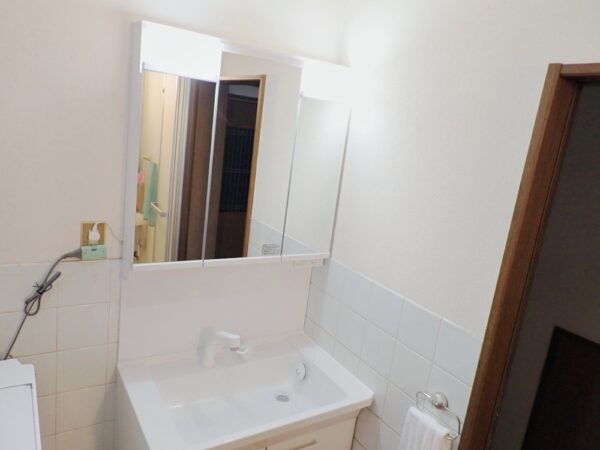 堺市東区 Y様邸 洗面化粧台交換工事