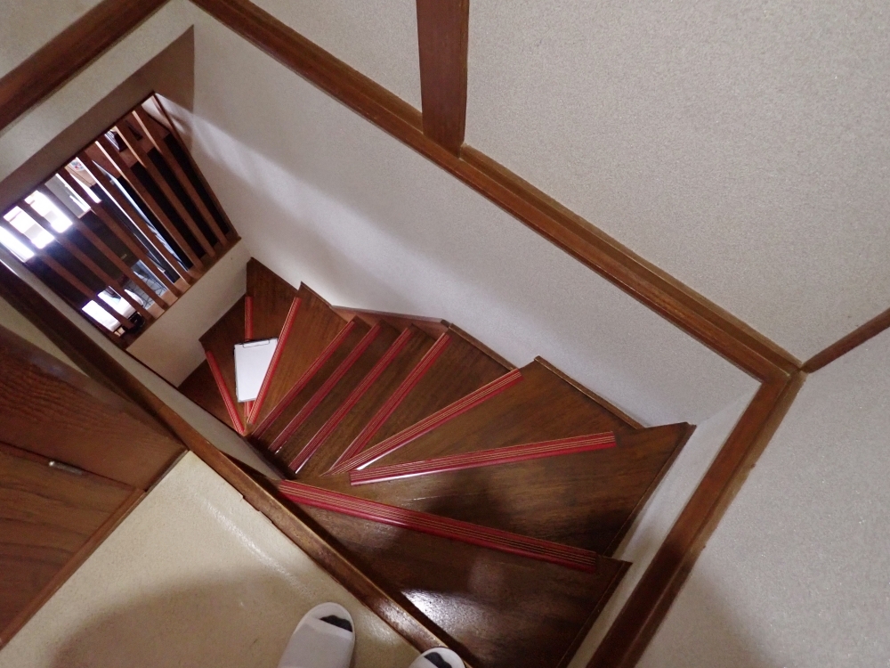 階段の昇り降りを安全・快適に