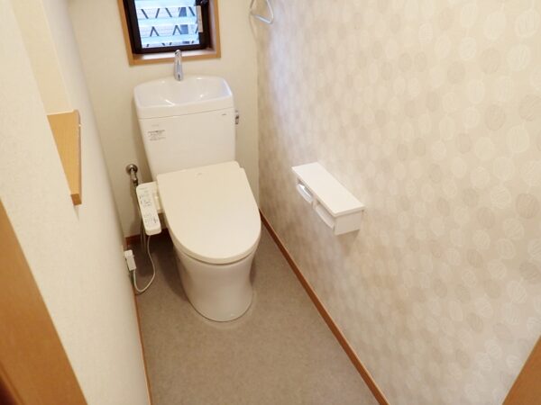 堺市中区 N様邸 トイレ床板・便器リフォーム工事