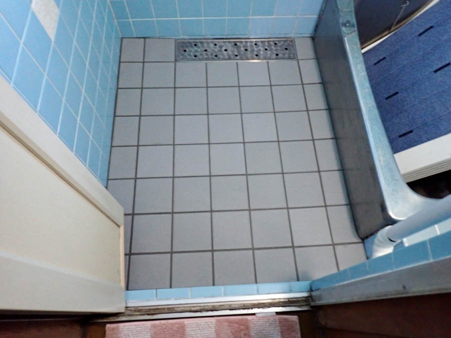 堺市中区 N様邸 浴室タイル貼り替え工事