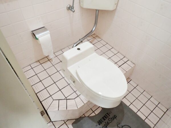 堺市堺区 I様邸 スワレット（和風改造用便器）設置工事