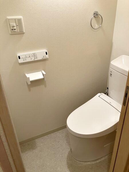 堺市東区 O様邸 トイレリフォーム工事